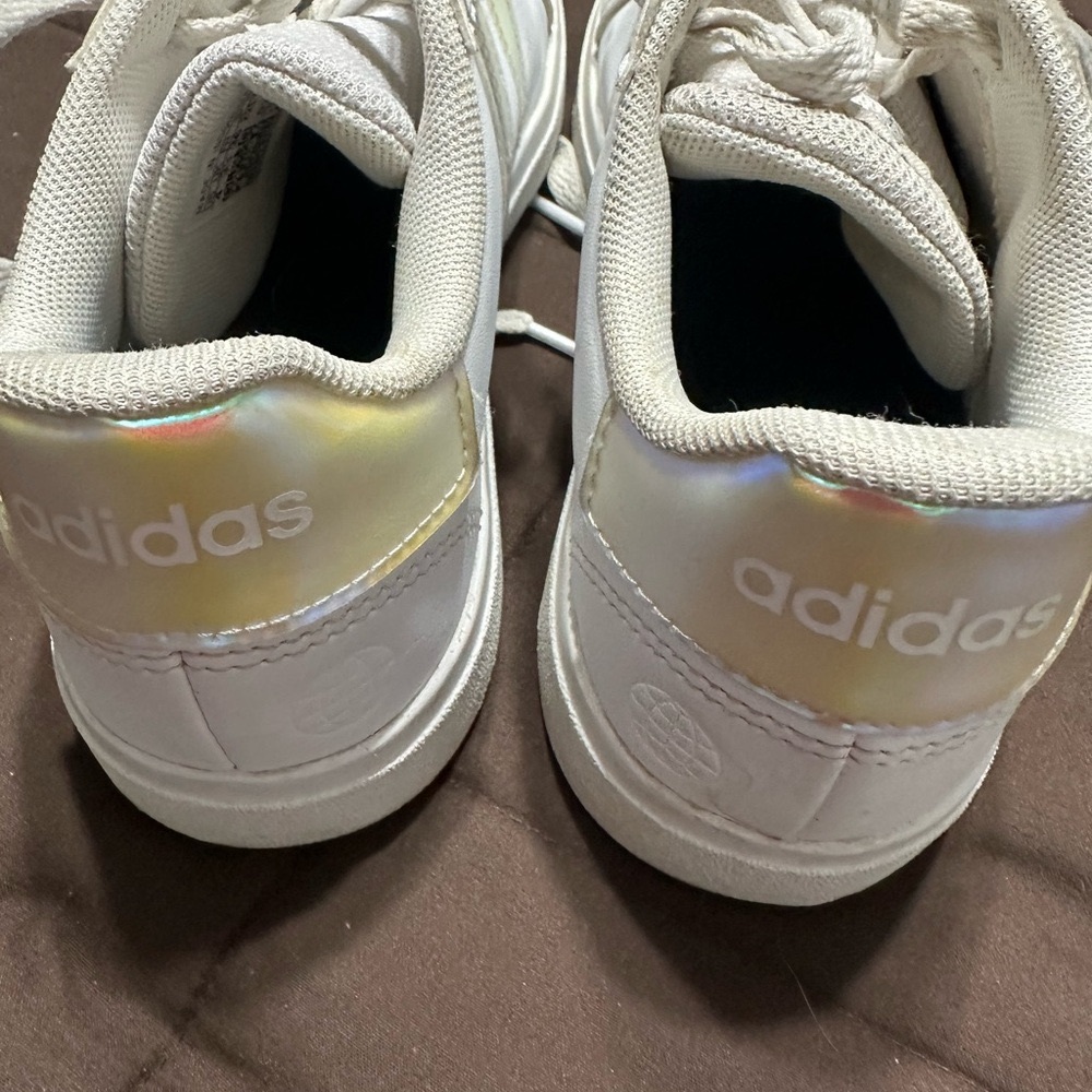 Adidas White Sneakers Classic Design Lifestyle